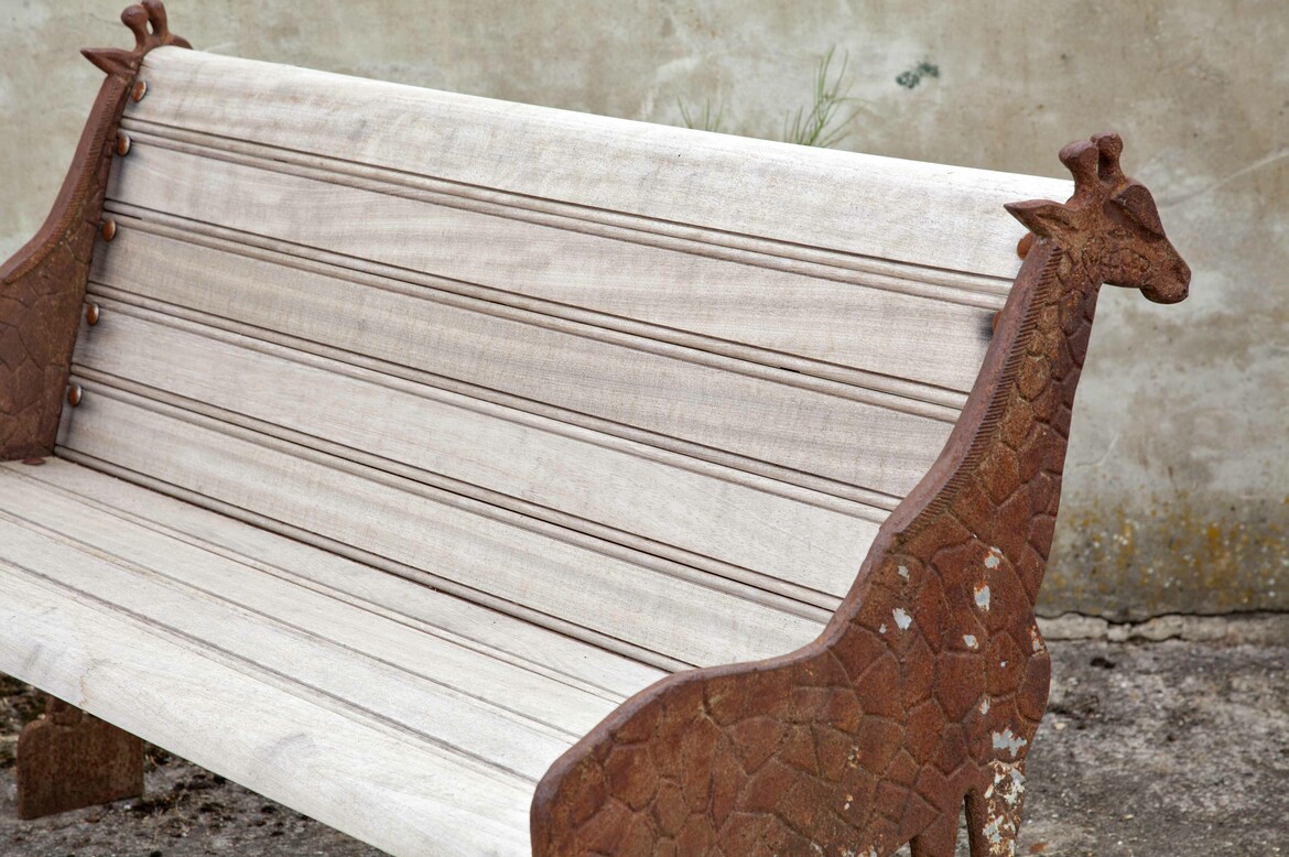 Max Rollitt giraffe bench zoo